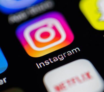 اضافه کردن تصاویر متحرک به استوری اینستاگرام